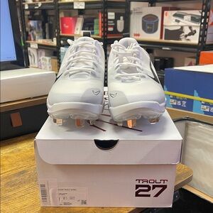 Nike Zoom Trout 7 Pro White and Black Cleats